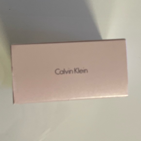 Calvin Klein Sheer Beauty Eau de Toilette - Picture 4 of 7